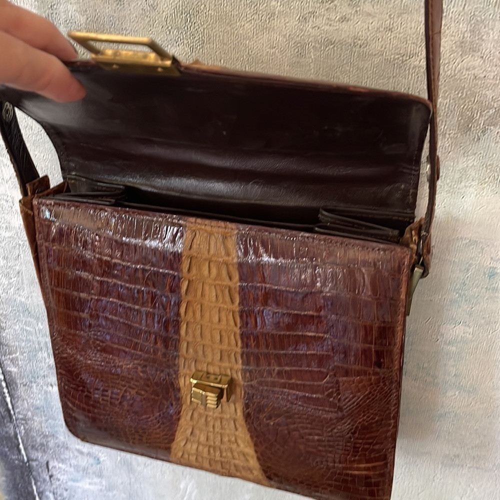 Rare & Exotic Crocodile & Alligator Turn Key Shoulder Bag - Picture 8 of 12